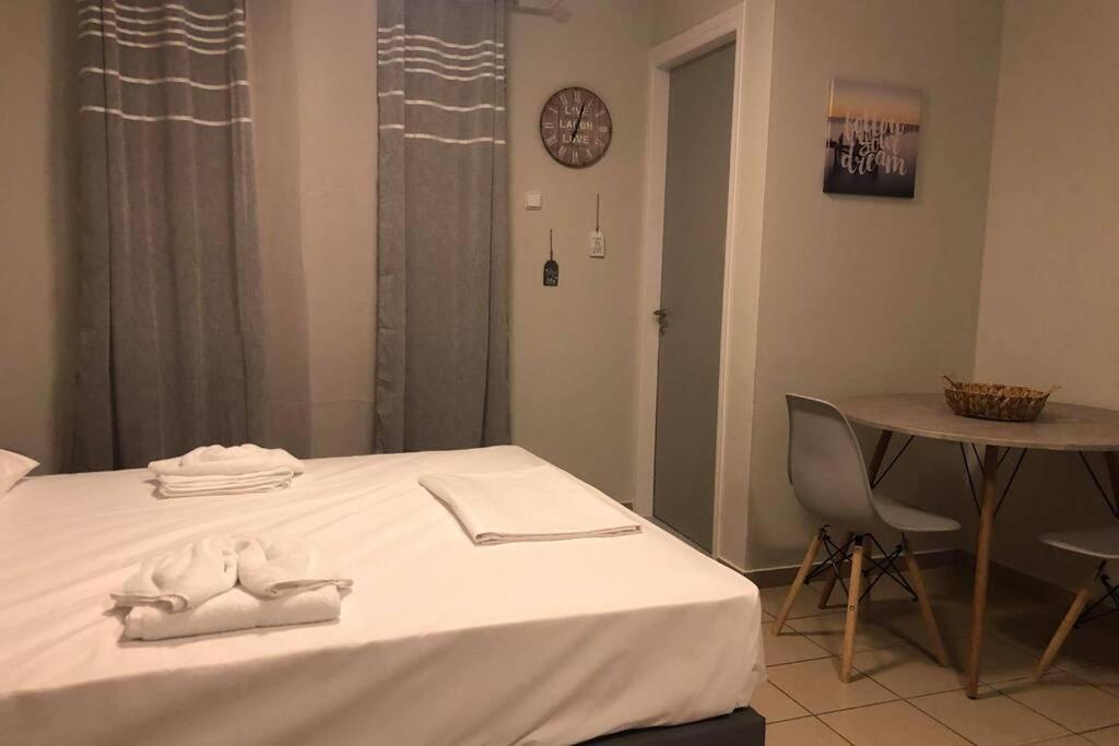 Hersonissos Centre Small Apartment Kültér fotó