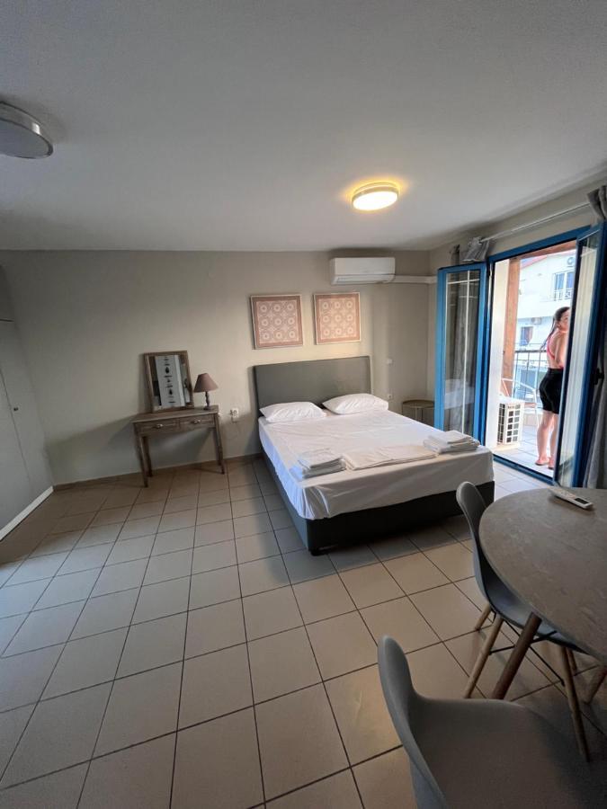 Hersonissos Centre Small Apartment Kültér fotó