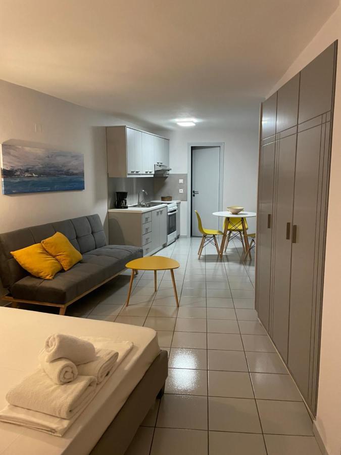 Hersonissos Centre Small Apartment Kültér fotó
